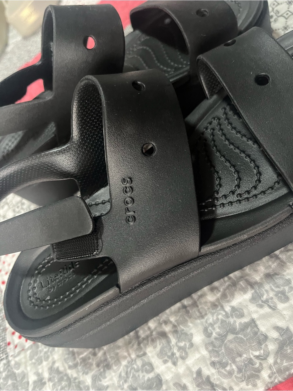 Crocs NWOT Black Platform Sandals Womens Size 5, Never worn - Picture 2 of 5